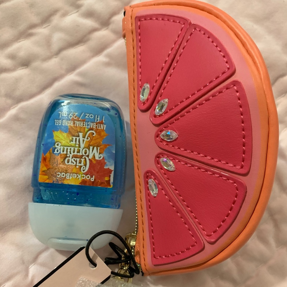 VS  KEYCHAIN/ coin purse